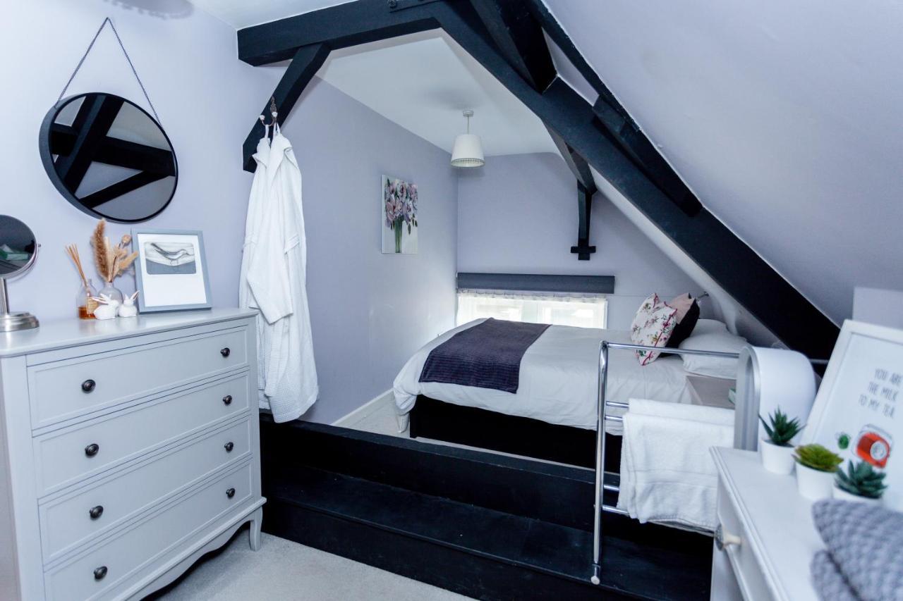 1 The Old Schoolhouse For 5+Cot; Hot Tub, Parking, Pets Villa Whitstable Ngoại thất bức ảnh