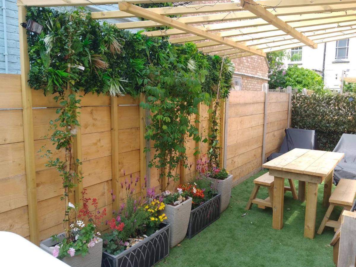 1 The Old Schoolhouse For 5+Cot; Hot Tub, Parking, Pets Villa Whitstable Ngoại thất bức ảnh