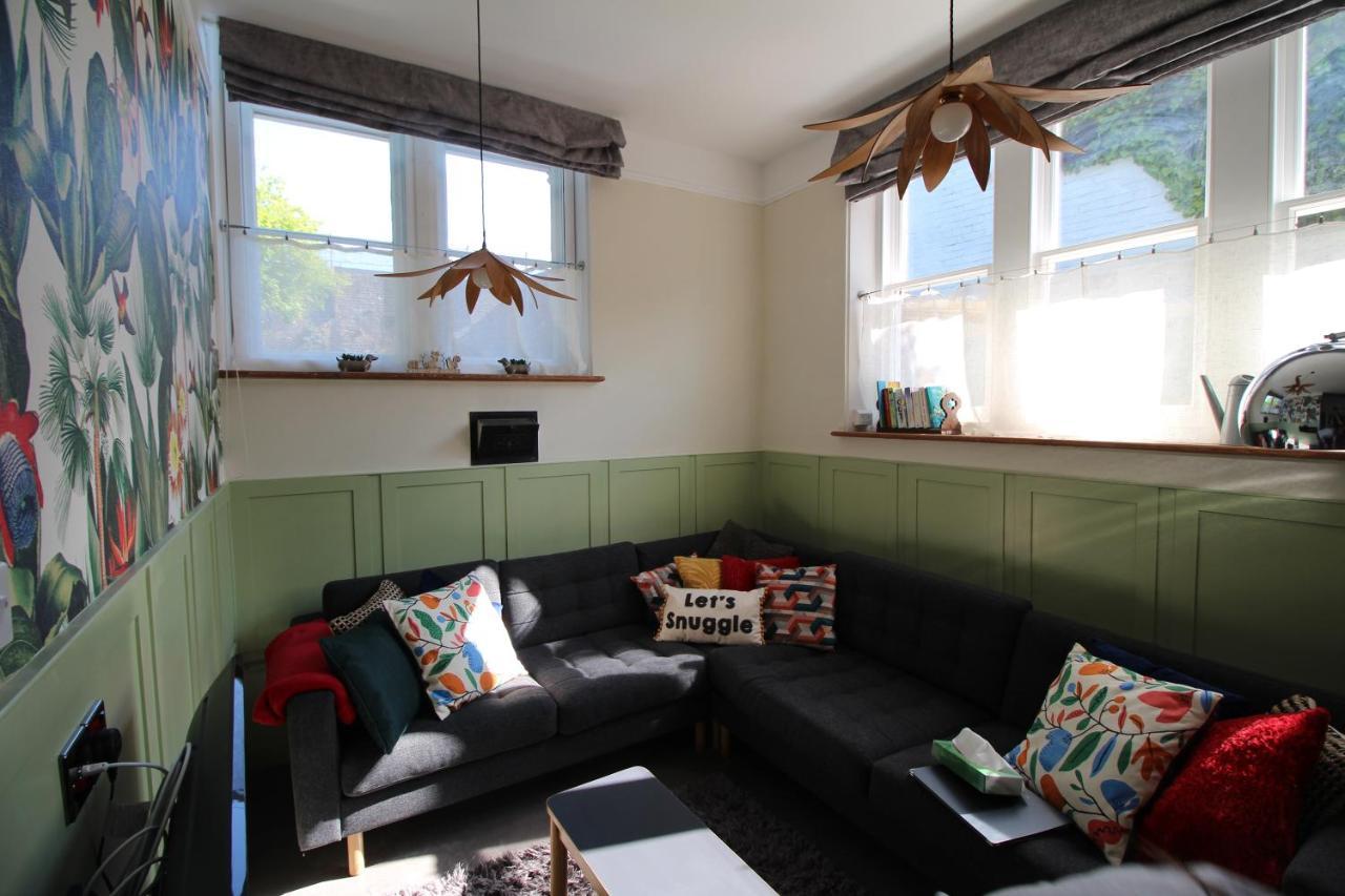 1 The Old Schoolhouse For 5+Cot; Hot Tub, Parking, Pets Villa Whitstable Ngoại thất bức ảnh