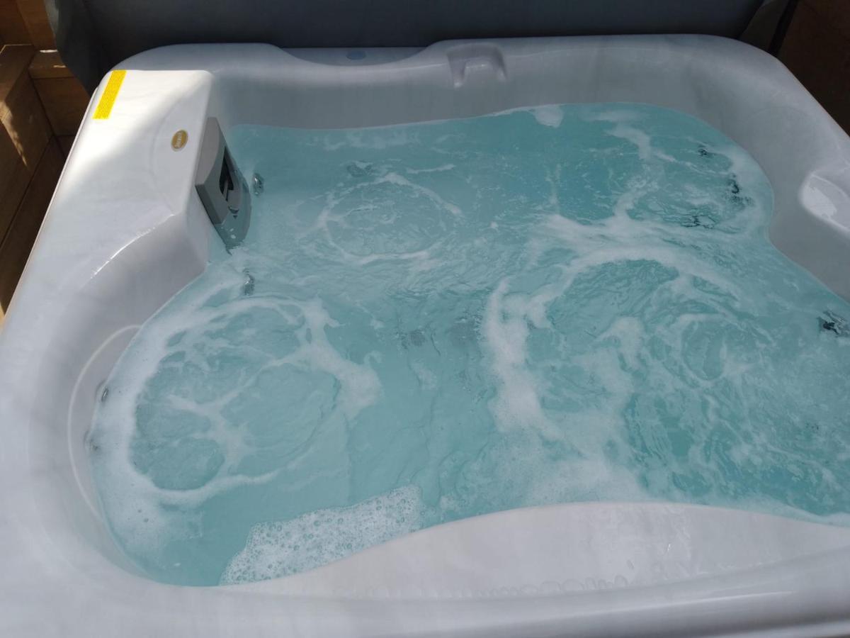 1 The Old Schoolhouse For 5+Cot; Hot Tub, Parking, Pets Villa Whitstable Ngoại thất bức ảnh